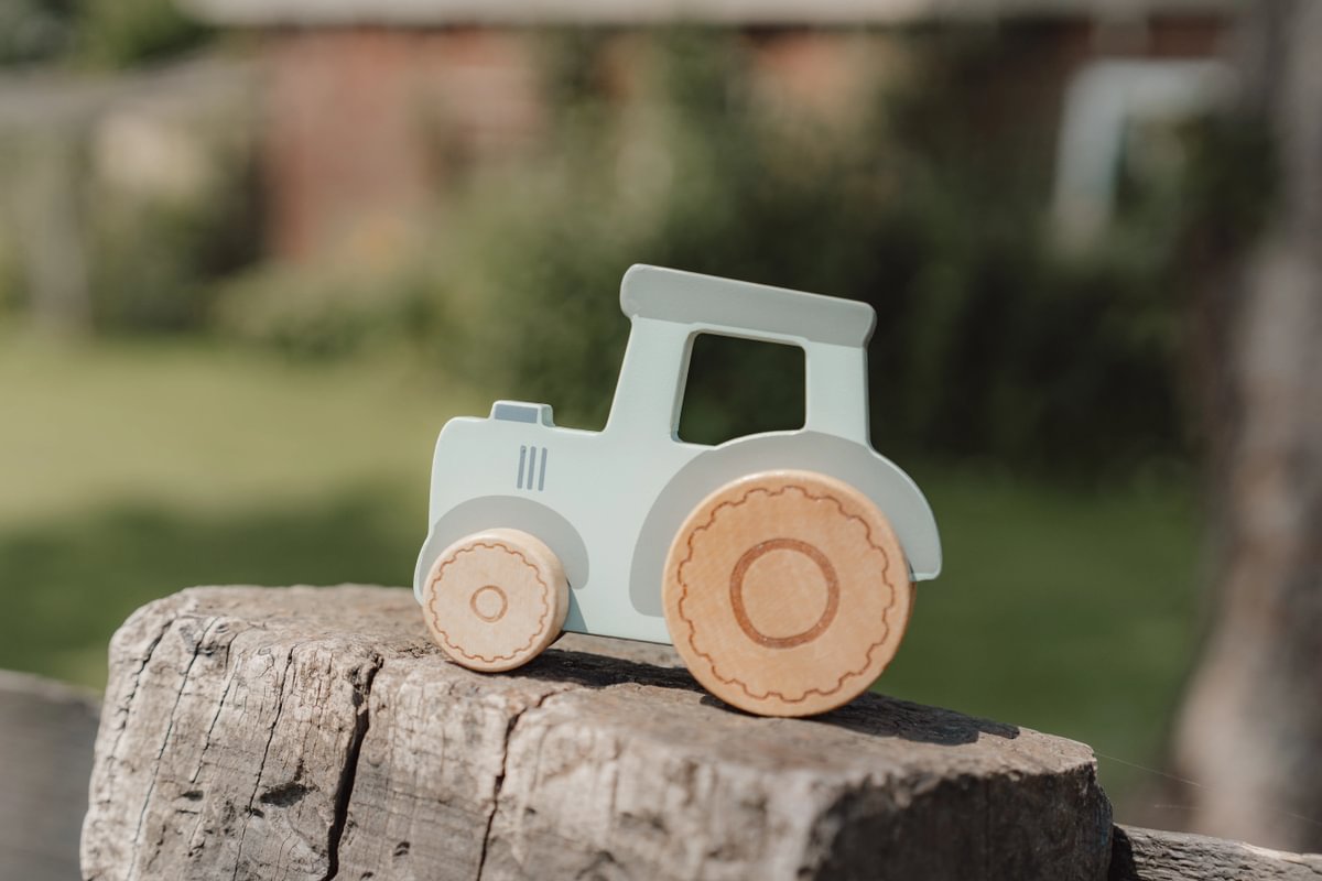 Little Dutch Holz Traktor Little Farm