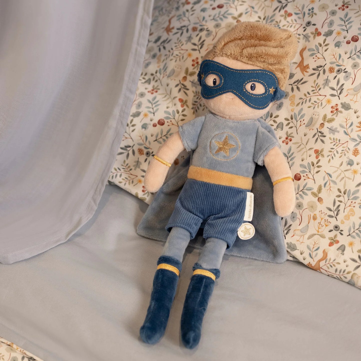 Little Dutch Kuschelpuppe Superheld Jim 35 cm