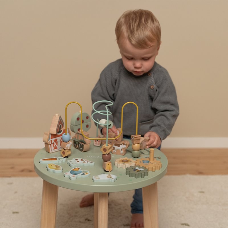 Aktivitäten Tisch Little Farm mit Namen Little Dutch