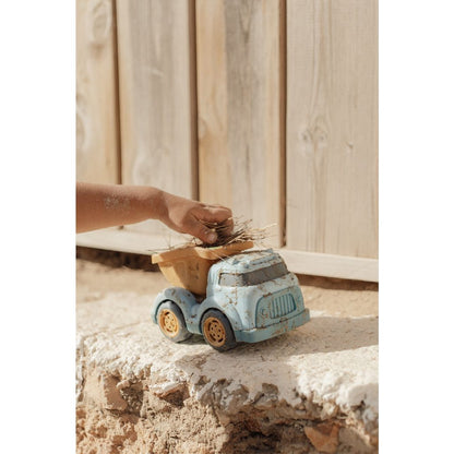 Little Dutch Sandlaster blau - der Ocean Dreams Kipplaster Truck