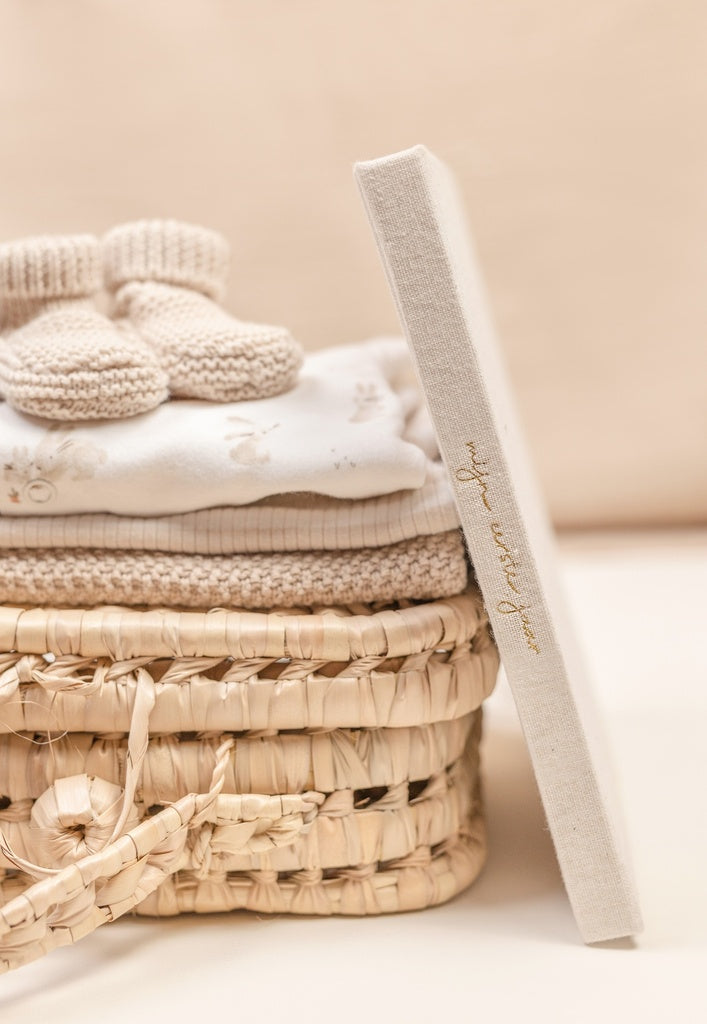 Little Dutch Baby Erstes Jahr Buch Baby Bunny - englisch