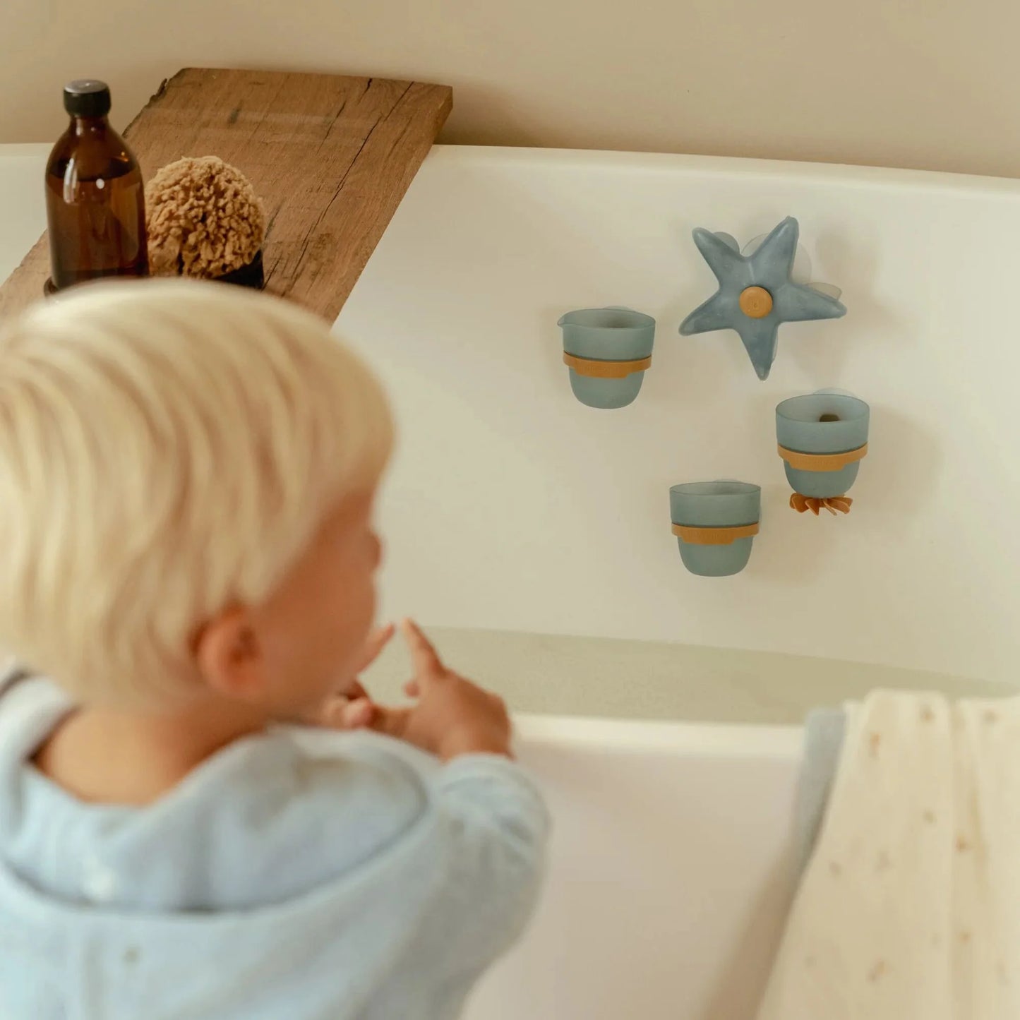 Little Dutch Badewannenbecher blau Seestern Essentials