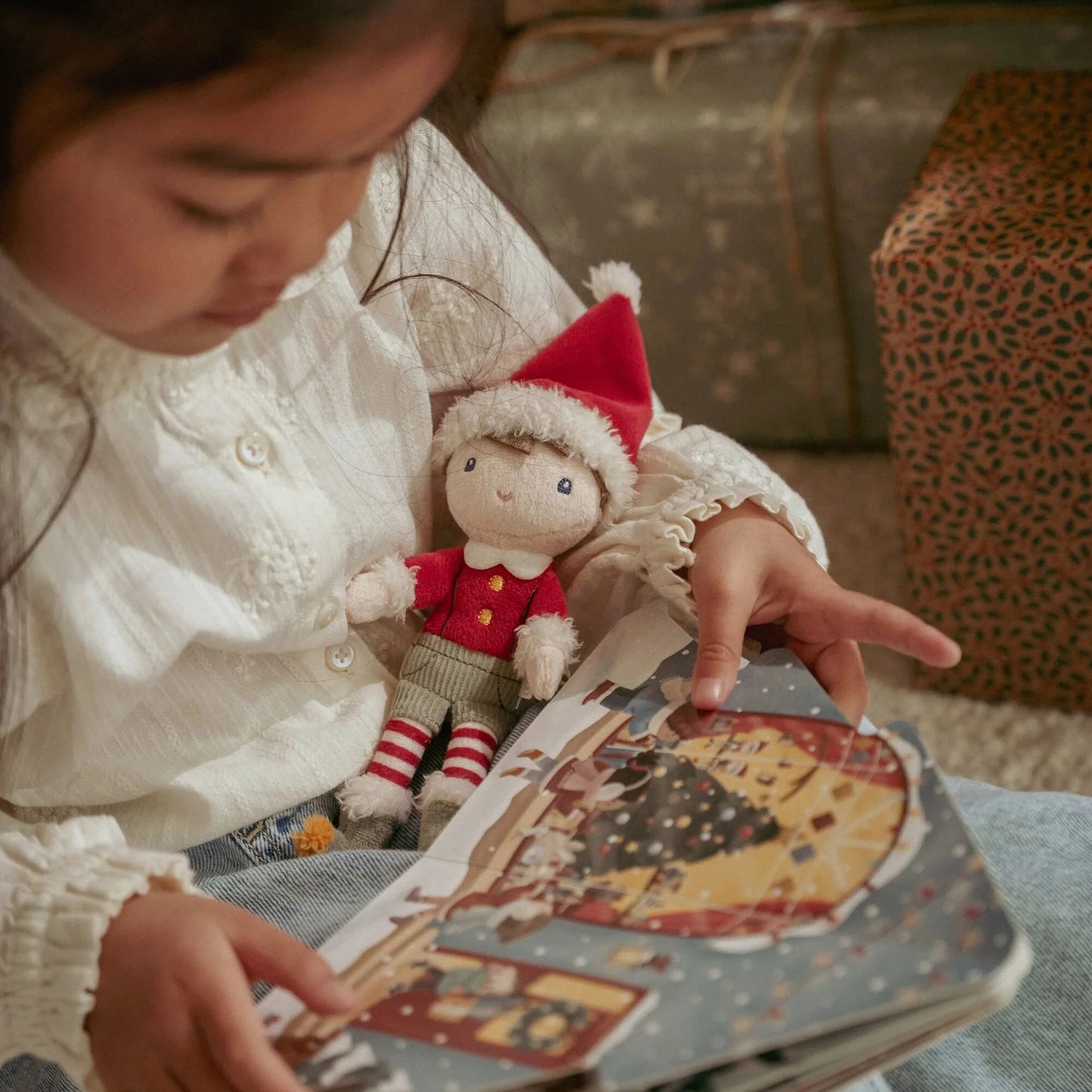 Little Dutch Weihnachtsbuch mit Kuschelpuppe Jim Geschenkset